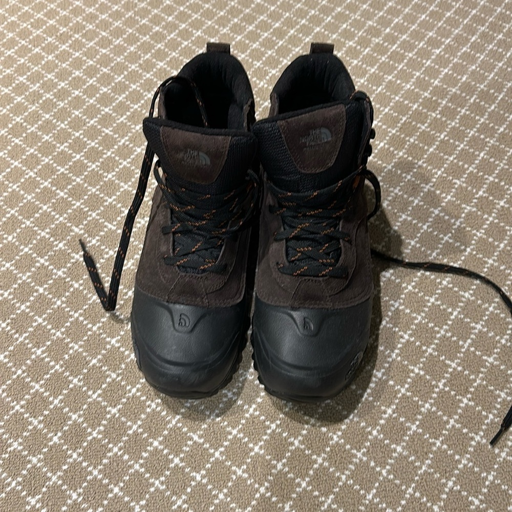 North Face snowfuse boots size 11.5